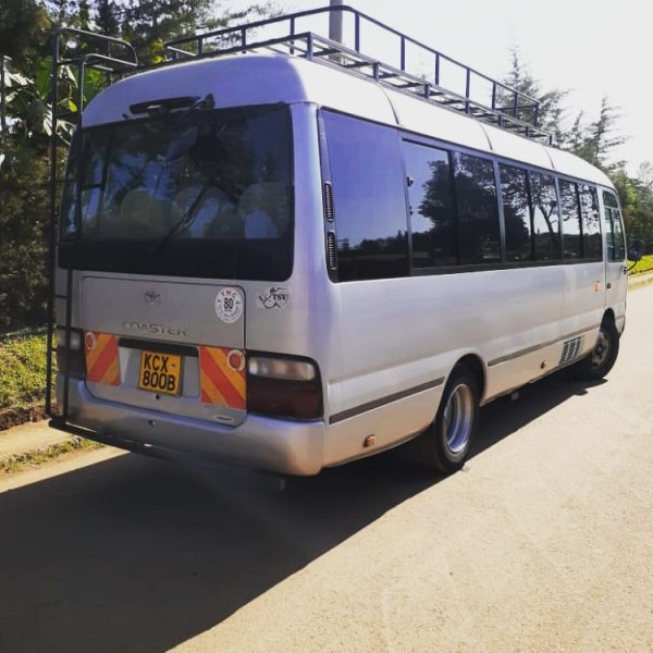 Smooth Nairobi Arrivals: Affordable Group Airport Transfers